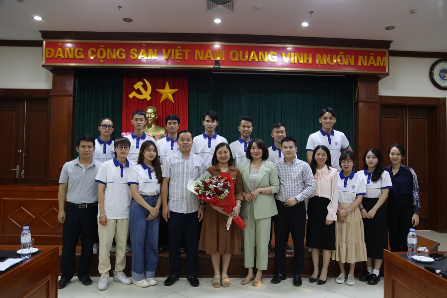 Gặp mặt Đội thi tham gia Hội thi “Tìm hiểu Luật Giao thông đường bộ và kỹ năng lái xe mô tô an toàn” năm 2022 do Bộ Giáo dục và đào tạo tổ chức