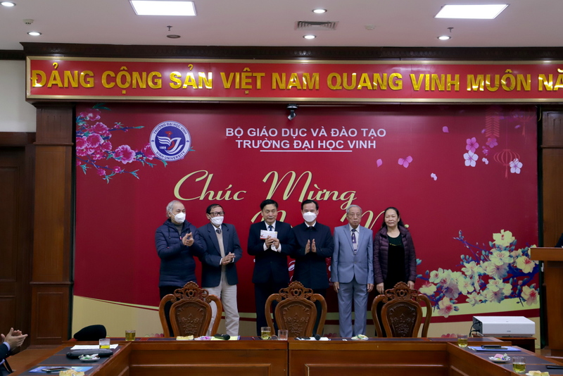 Hỗ trợ kinh phí hoạt động năm 2022 cho Hội Cựu giáo chức gần 70 triệu đồng