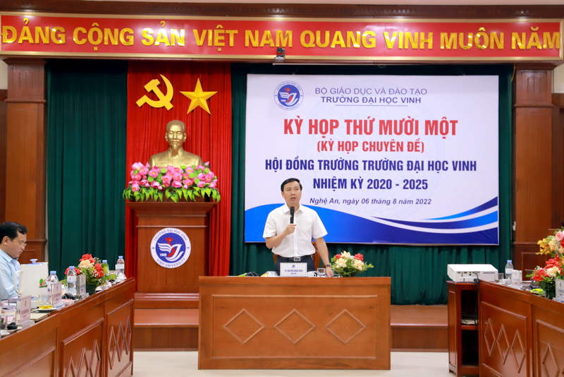 Tiếp tục nghiên cứu, chỉnh sửa, bổ sung và hoàn thiện Đề án chuyển Trường Đại học Vinh thành Đại học Vinh