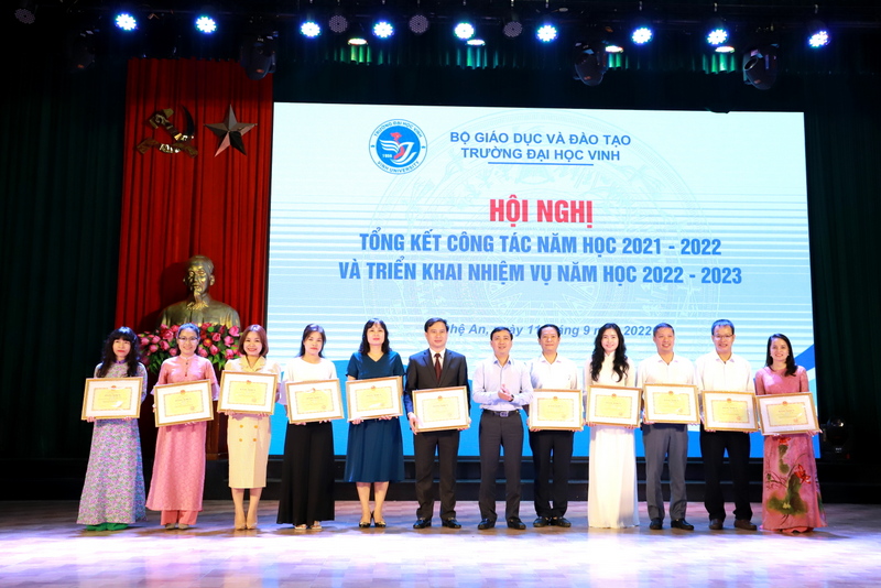 Tập trung để tạo tiền đề vững chắc chuyển Trường Đại học Vinh thành Đại học Vinh