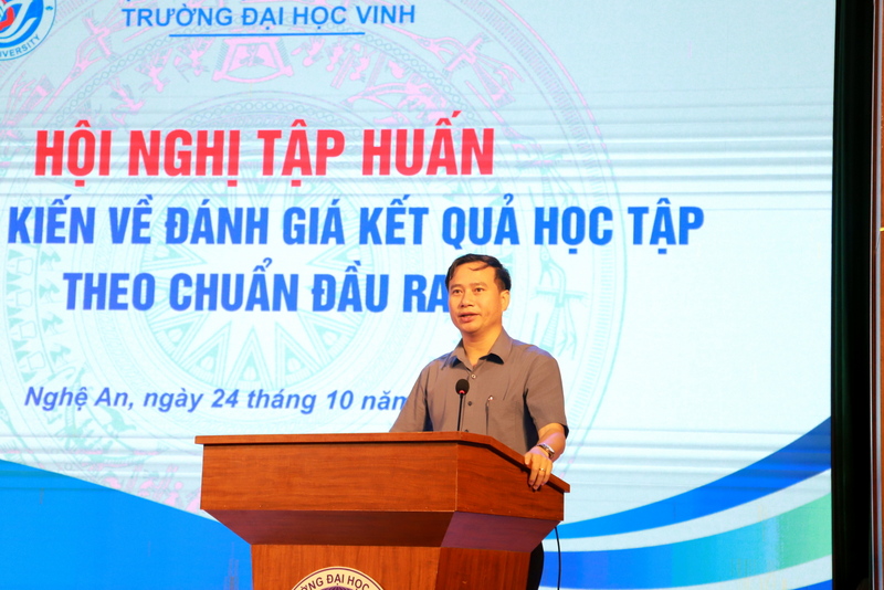 Trường Đại học Vinh tập huấn và lấy ý kiến về đánh giá kết quả học tập theo chuẩn đầu ra