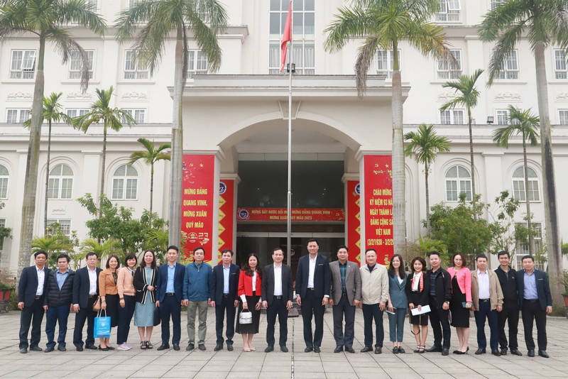 Trường Đại học Thái Bình thăm, làm việc và ký kết ghi nhớ hợp tác với Trường Đại học Vinh