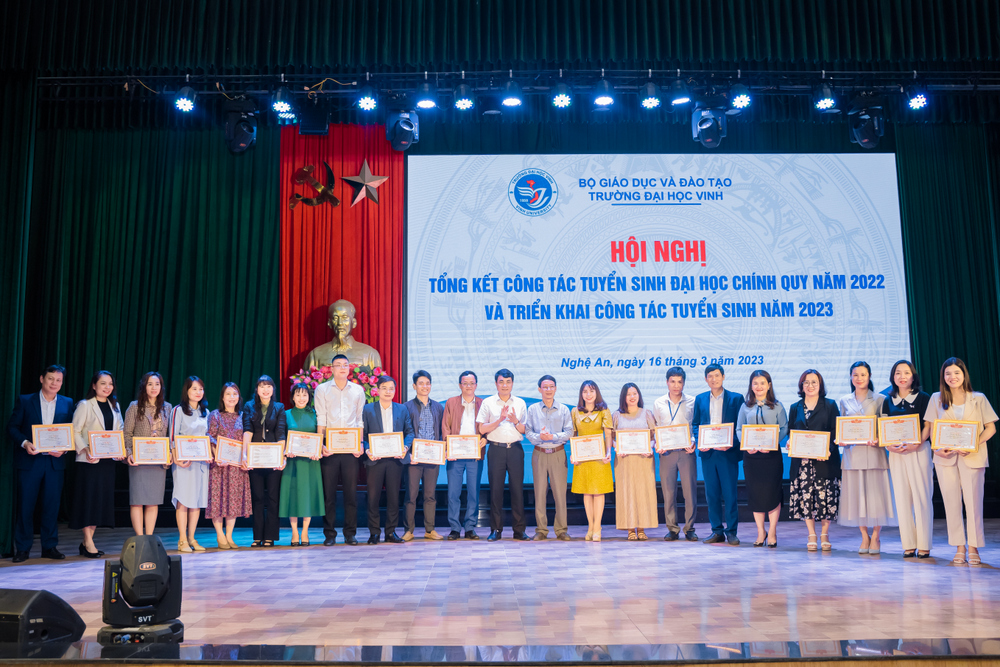 Nâng cao hiệu quả công tác tuyển sinh đại học chính quy năm 2023 để đạt chỉ tiêu về số lượng và chất lượng