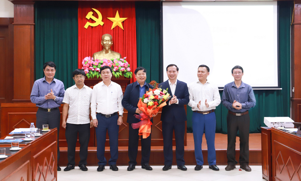 Trường Đại học Vinh: Nâng cao chất lượng nghiên cứu khoa học để phát triển thành Trung tâm nghiên cứu đổi mới sáng tạo khu vực Bắc Trung Bộ