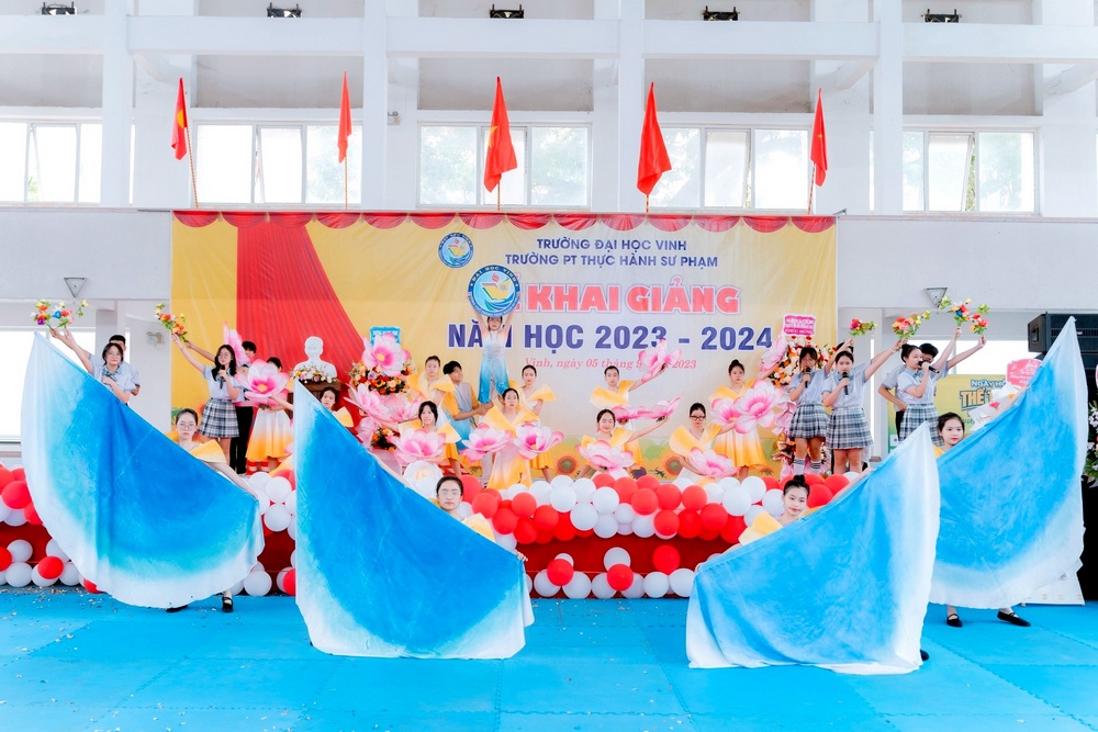 Thông báo tuyển sinh vào Lớp 1 và Lớp 6 Trường TH, THCS&THPT THSP năm học 2024 - 2025