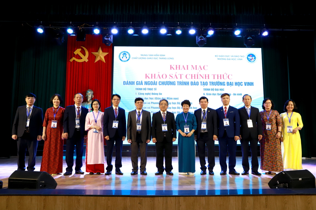 Khai mạc Khảo sát chính thức Đánh giá chất lượng 5 chương trình đào tạo trình độ thạc sĩ và 1 chương trình đào tạo trình độ đại học của Trường Đại học Vinh