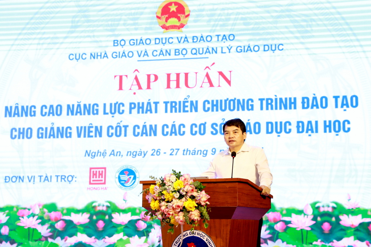 Bộ Giáo dục và Đào tạo tập huấn nâng cao năng lực phát triển chương trình đào tạo cho giảng viên cốt cán các cơ sở giáo dục đại học