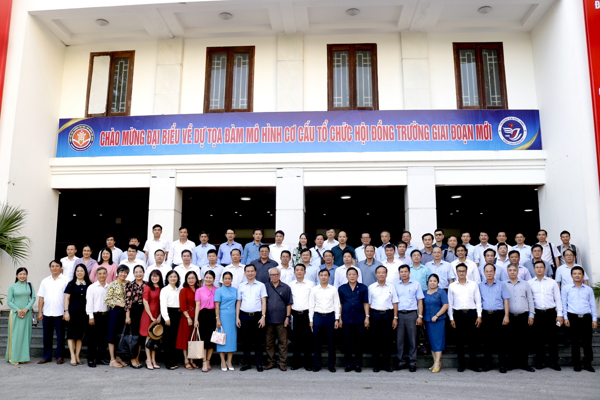 Đảng ủy, Hội đồng trường, Ban giám hiệu cùng với các thiết chế khác là những bộ phận không thể thiếu để thúc đẩy một cơ sở giáo dục đại học phát triển