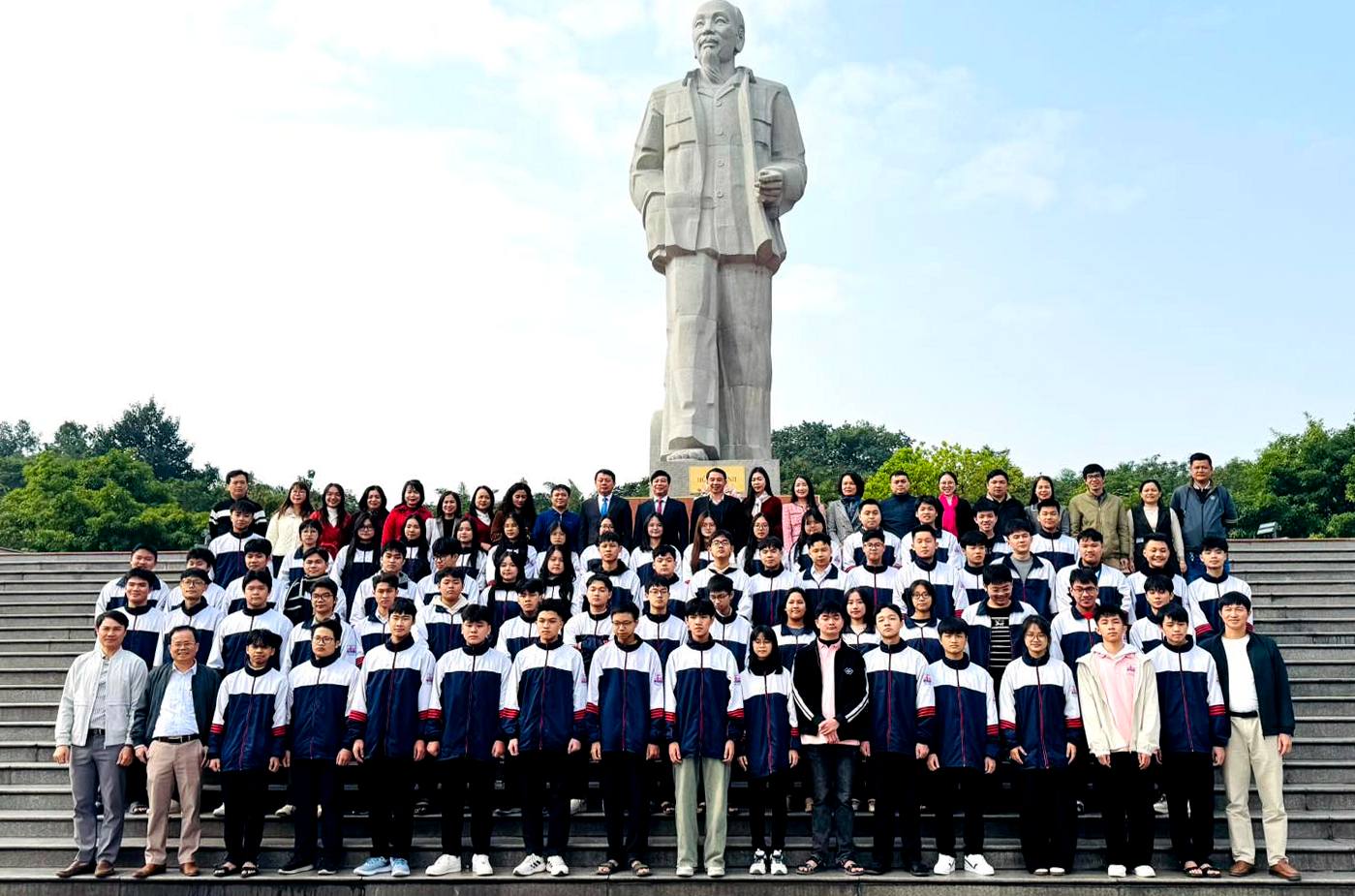 Học sinh Trường THPT Chuyên đạt 28 giải trong Kỳ thi chọn Học sinh giỏi Quốc gia THPT năm học 2024 - 2025