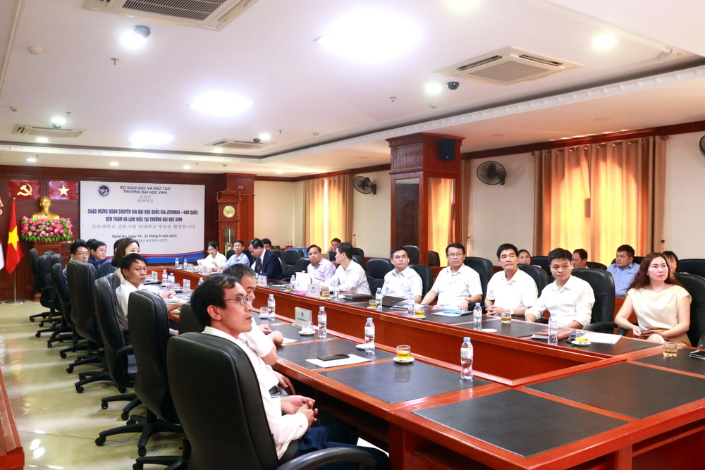 Triển khai các hoạt động của Dự án "Nâng cao trình độ học thuật, nghiên cứu, năng lực lãnh đạo thông qua hợp tác quốc tế"