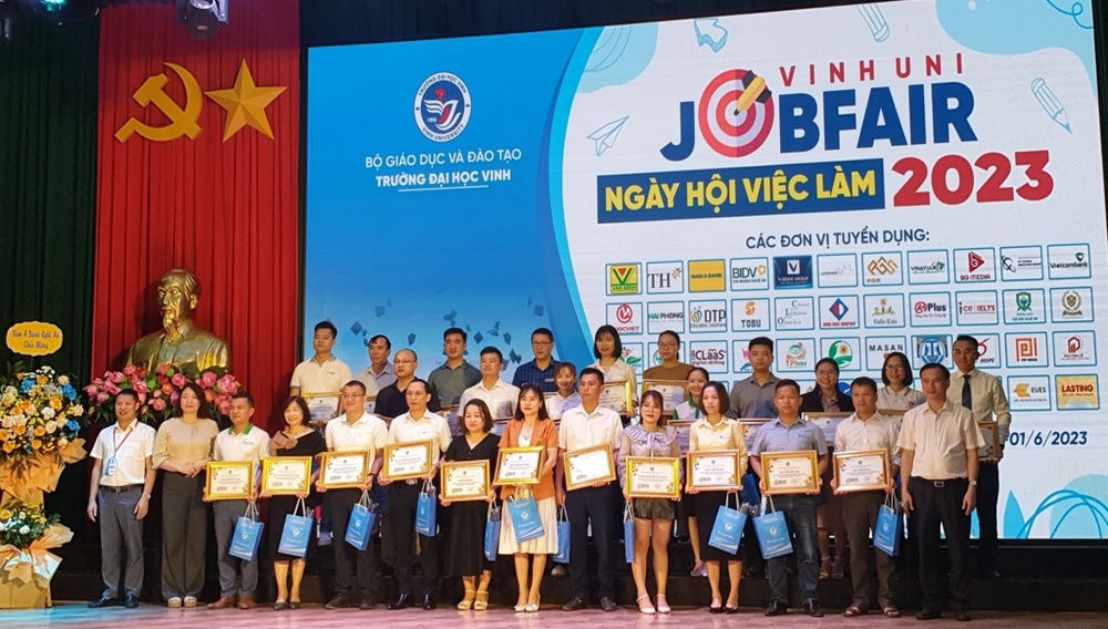 Tăng kết nối - Thêm cơ hội tại "Ngày hội việc làm - Vinh Uni Job Fair 2023"