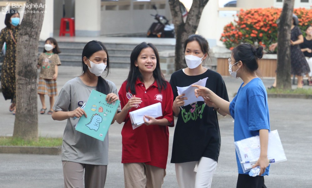 Hơn 2.000 thí sinh dự thi vào lớp 10 THPT Chuyên, THPT Chất lượng cao năm học 2023 - 2024
