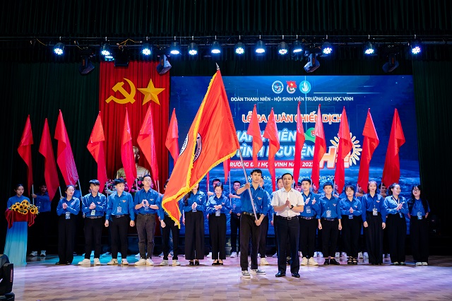Tuổi trẻ Trường Đại học Vinh ra quân "Chiến dịch Thanh niên Tình nguyện hè năm 2023"