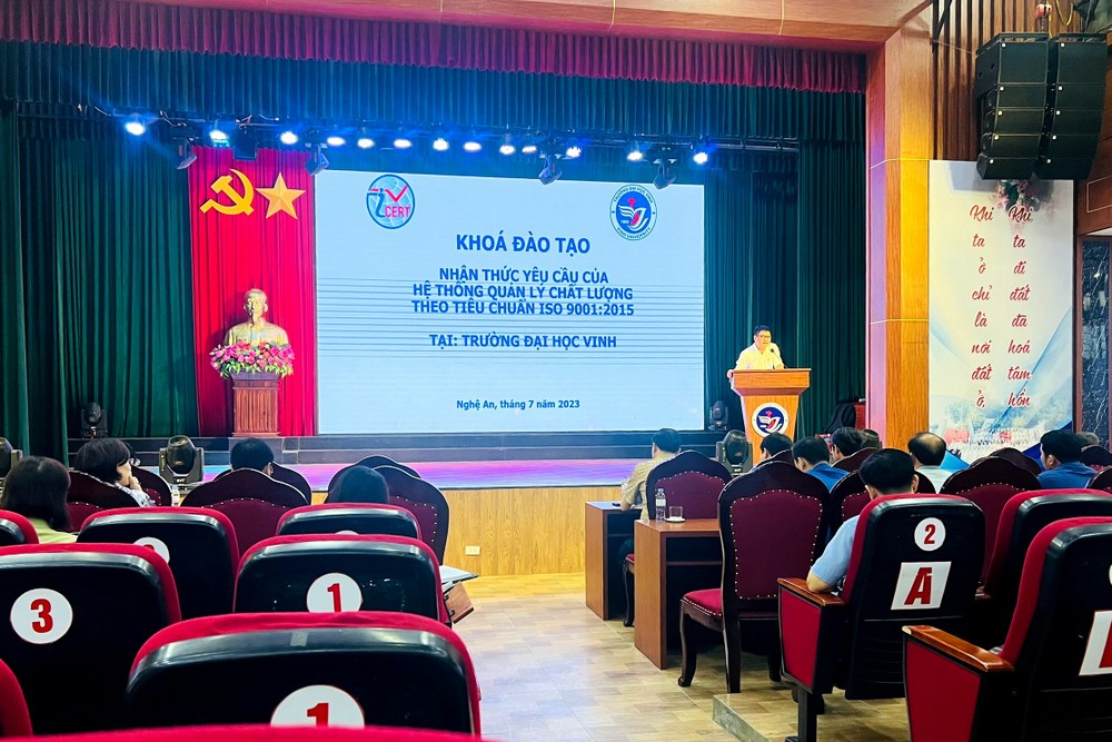 Trường Đại học Vinh triển khai Hệ thống quản lý chất lượng theo tiêu chuẩn quốc gia TCVN ISO 9001:2015