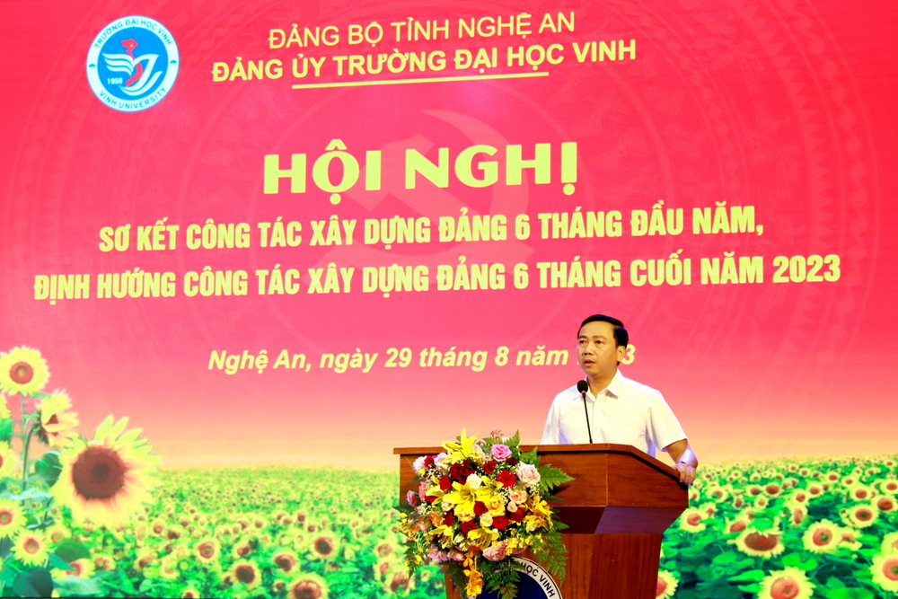 Đảng ủy Trường Đại học Vinh sơ kết công tác xây dựng Đảng 6 tháng đầu năm và định hướng nhiệm vụ 6 tháng cuối năm 2023