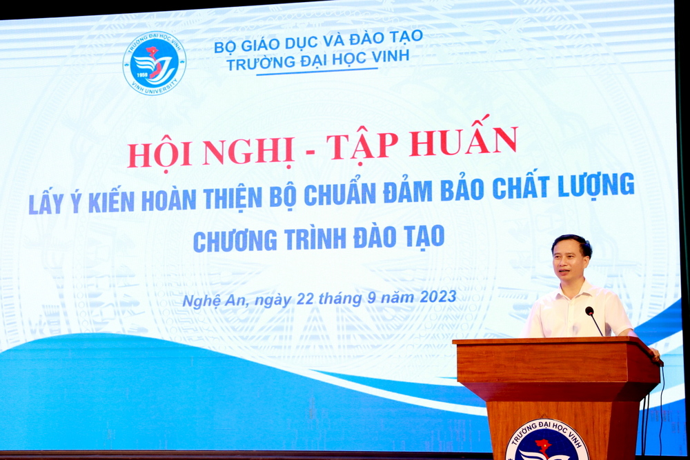 Tập huấn, lấy ý kiến hoàn thiện Bộ chuẩn Đảm bảo chất lượng chương trình đào tạo Trường Đại học Vinh