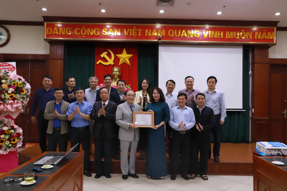 Trường Đại học Vinh kết nối thư viện số dùng chung và Tập huấn khai thác tài nguyên giáo dục mở