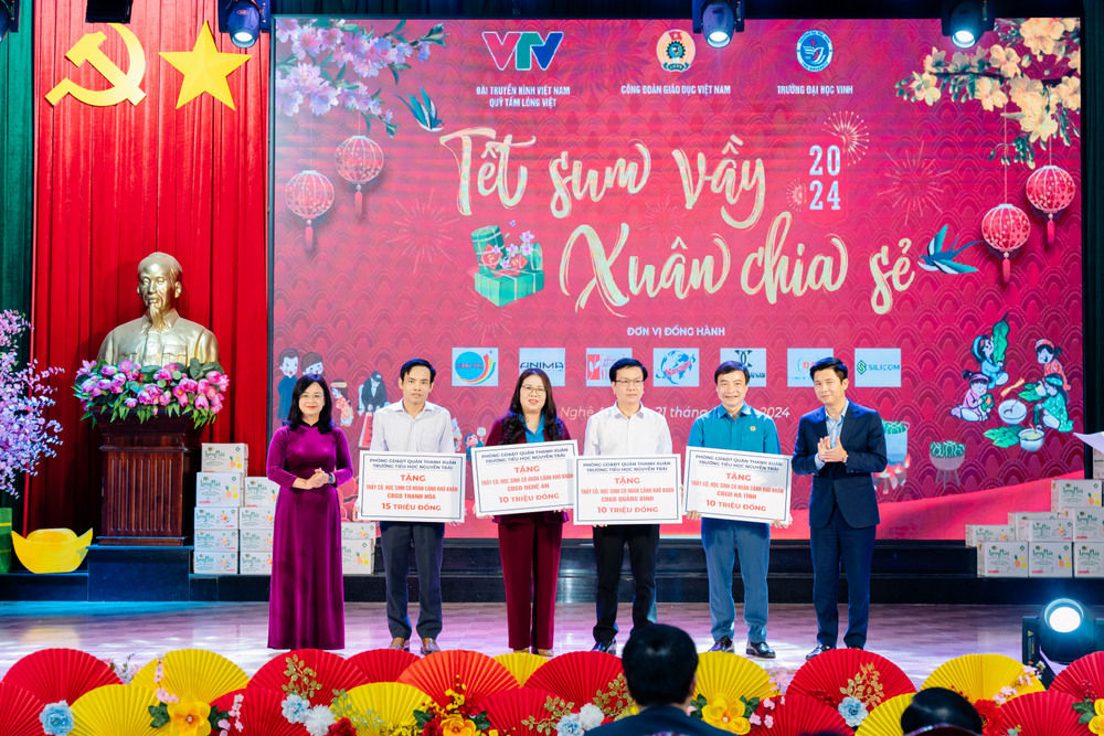 Ấm áp "Tết sum vầy - Xuân chia sẻ" năm 2024